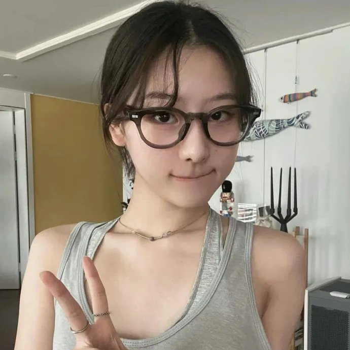 中间人生海报